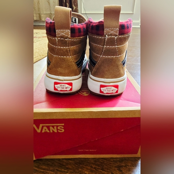 Vans Tan High-Top Sneakers with White Laces - Picture 3 of 6